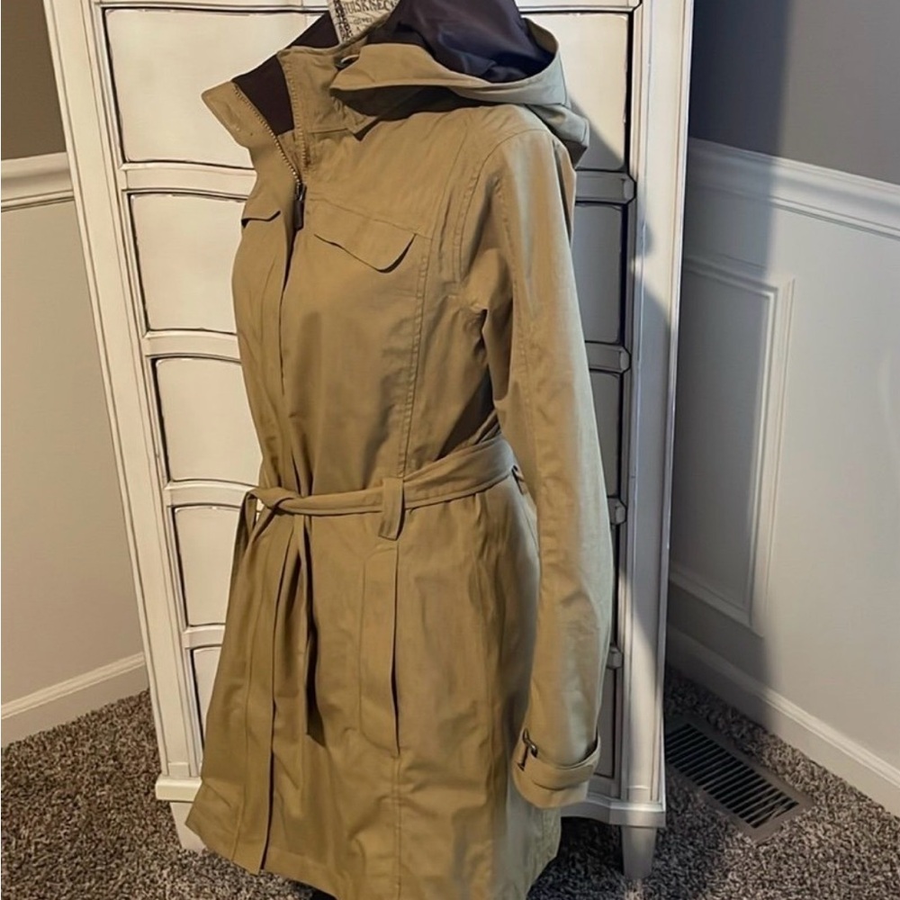 Women's Tan Belted Trench Coat | REI Rain / Wind Jacket - Picture 5 of 11